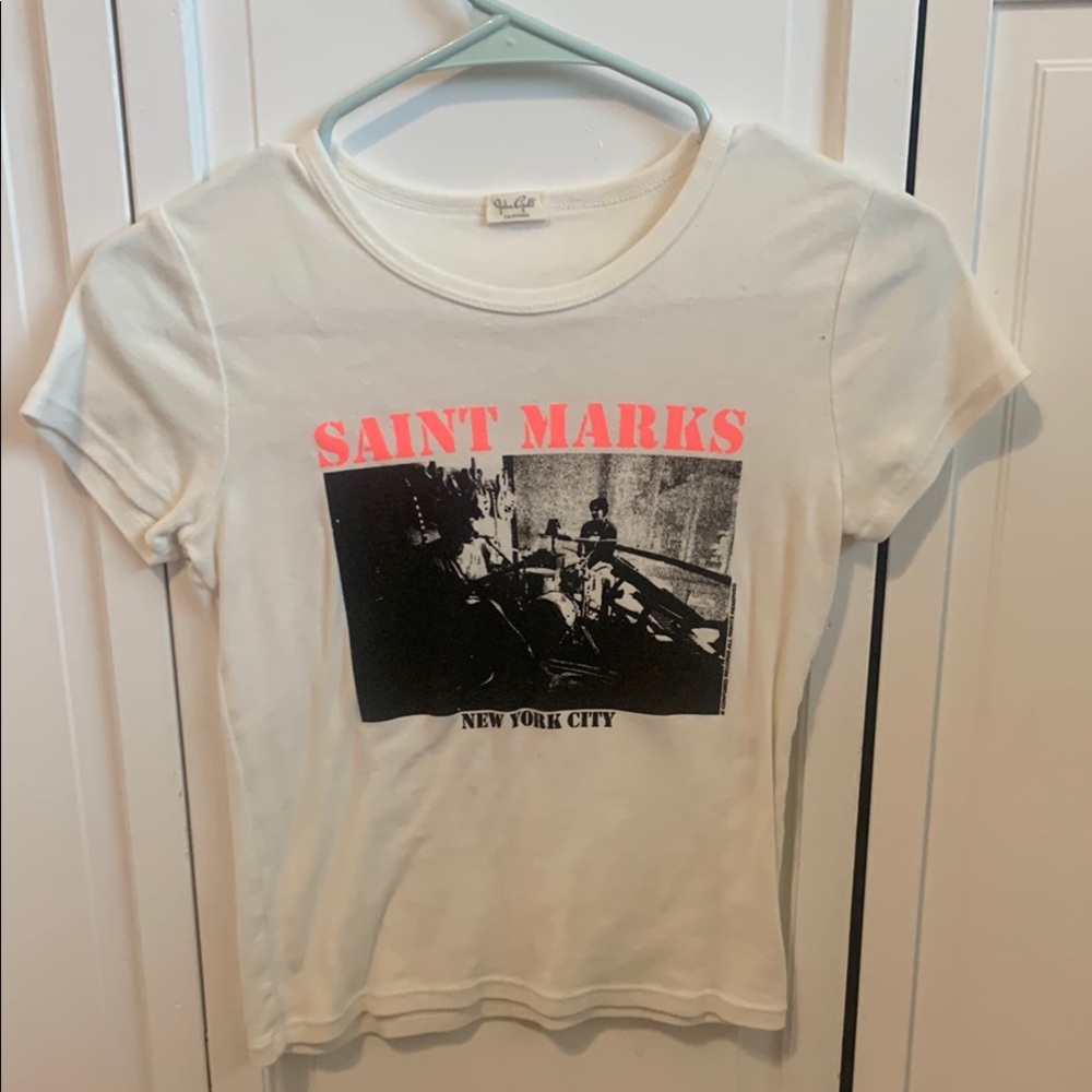 Brandy Melville White and Pink Short Sleeve Graphic Tee